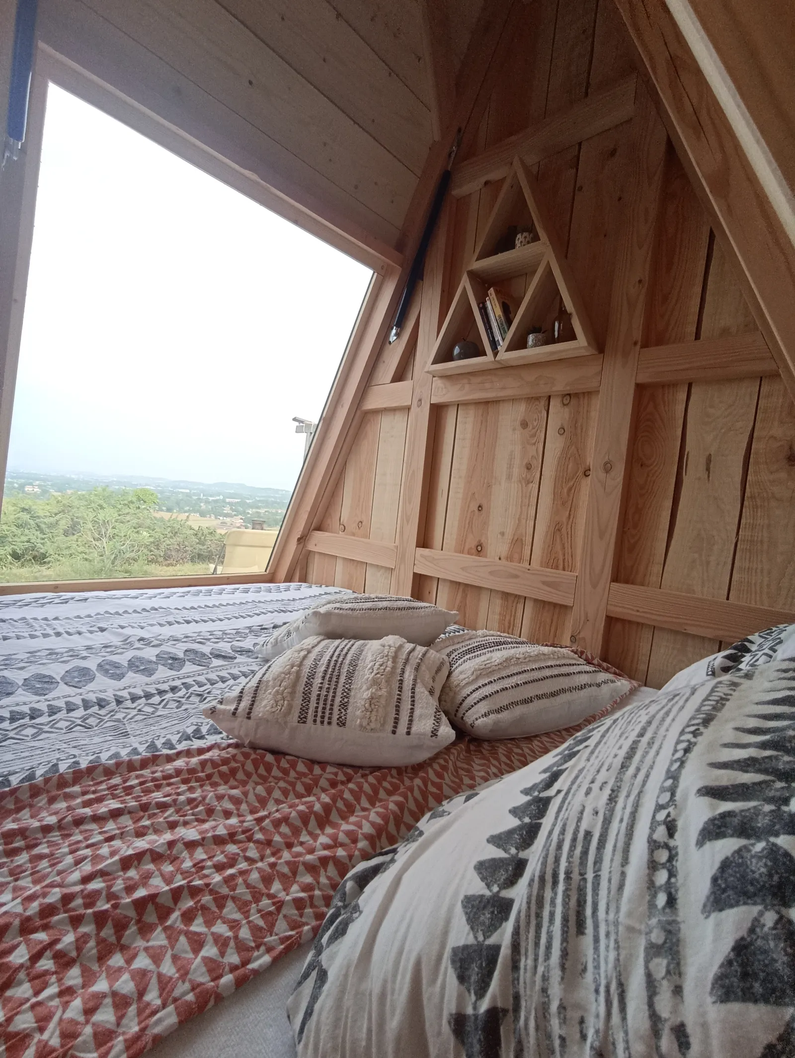 Cabane Estelas à Castelnau-de-Lévis, photo 5