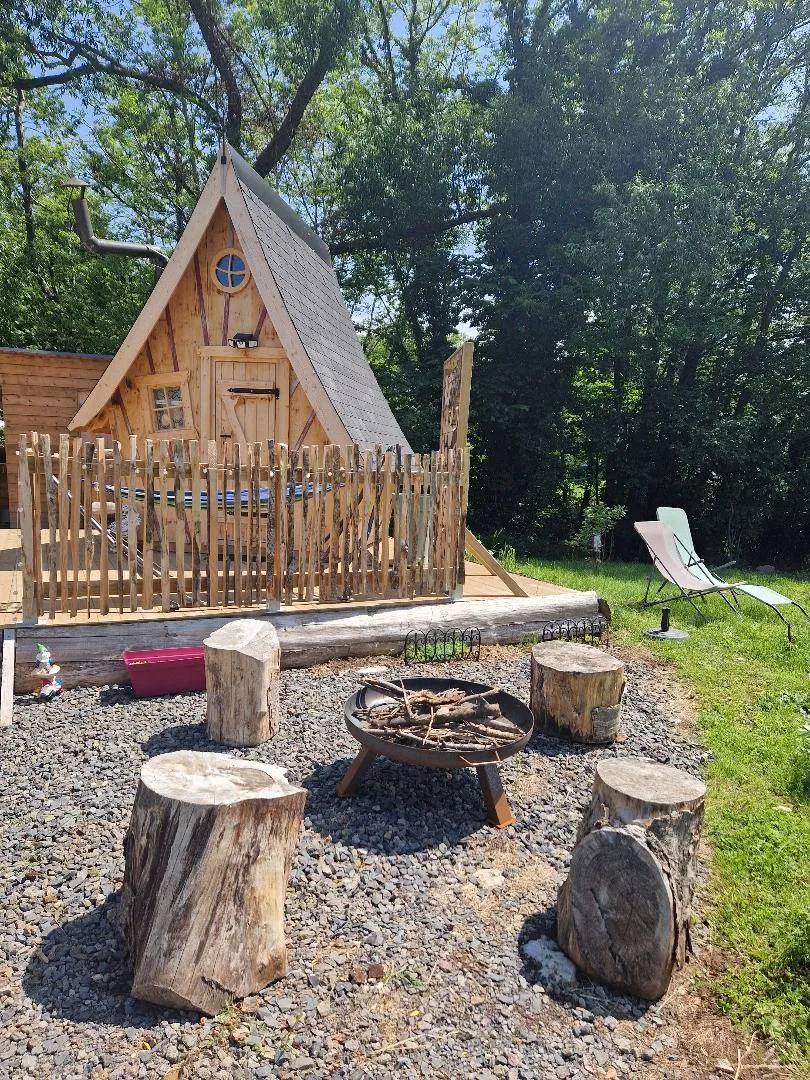 Cabane féerique Duo du Cheix à Saint-Diéry, photo 2