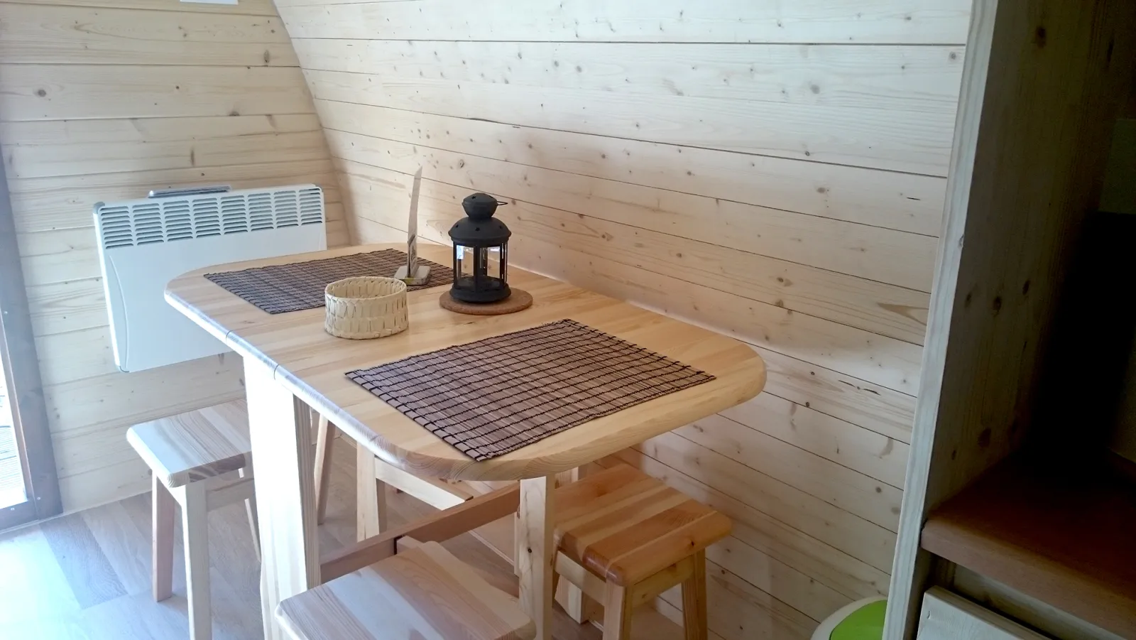 Cabane Forestière à La Chapelle-Blanche-Saint-Martin, photo 5