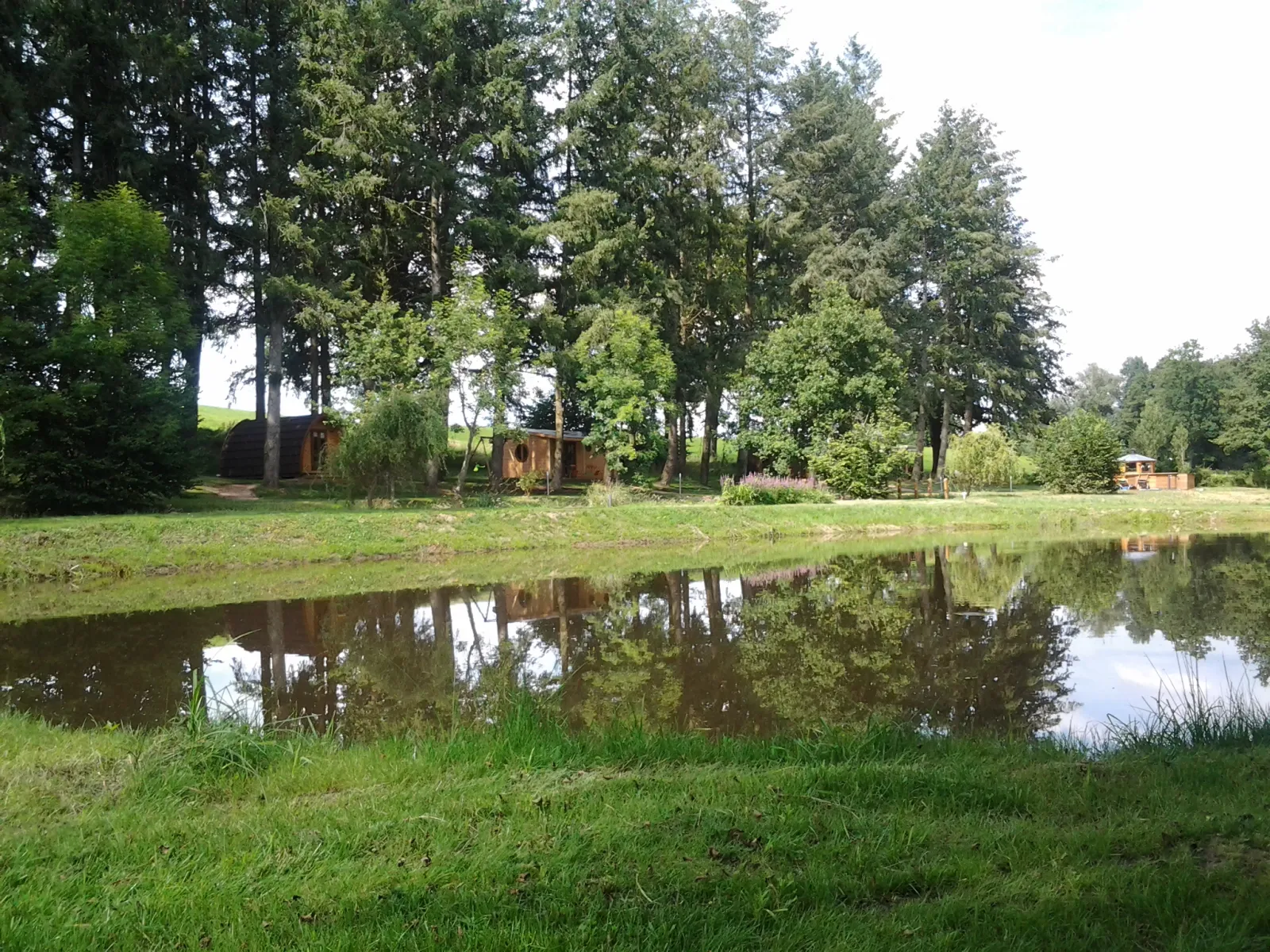 Cabane Forestière à Voussac, photo 3
