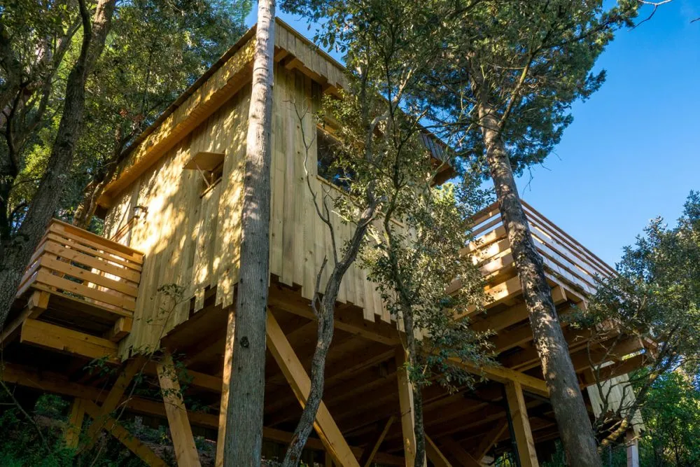Cabane Fresnes, cabane dans les arbres à Villalier