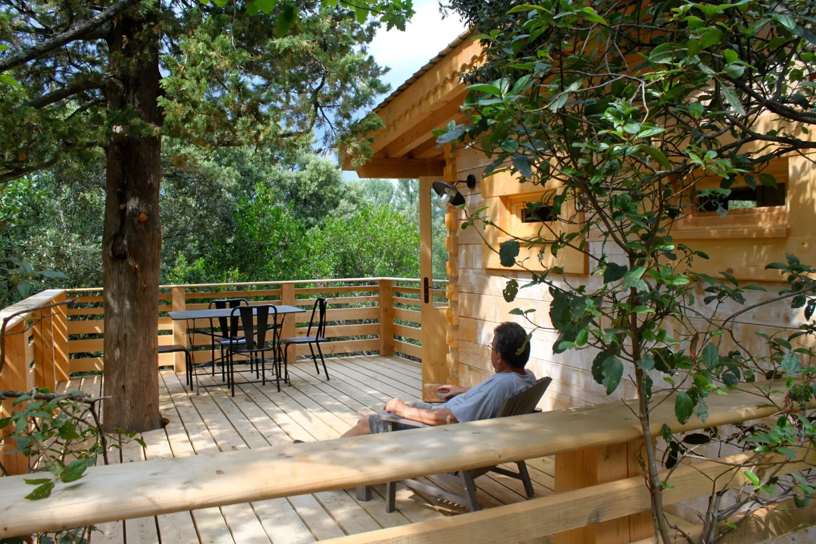 Cabane Fuste, cabane sur pilotis à Villalier