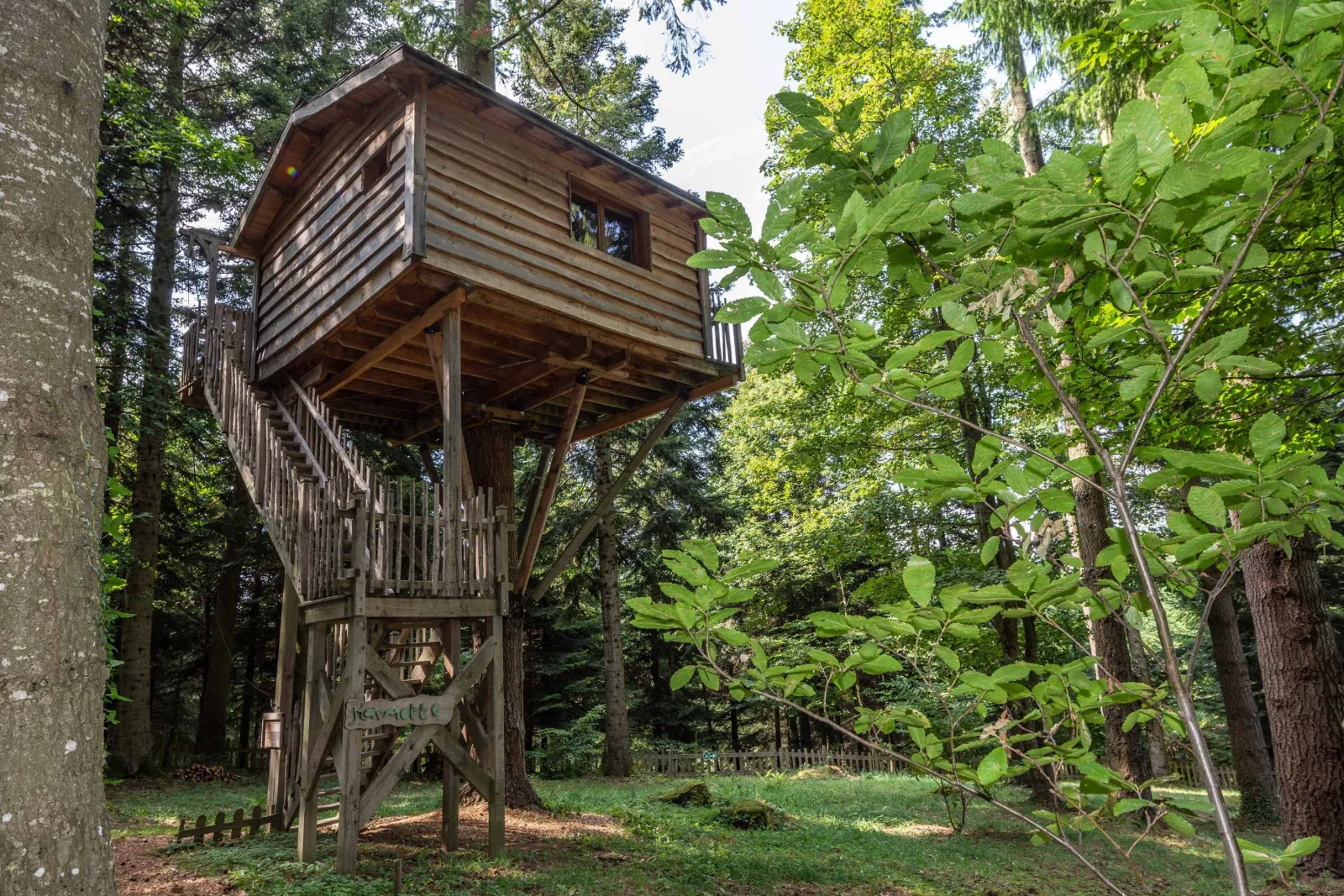 Cabane Hérisson à Belsentes, photo 2
