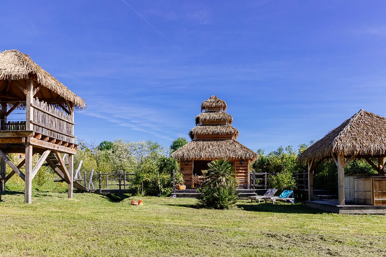 Cabane Indonésienne à Le Nizan, photo 2