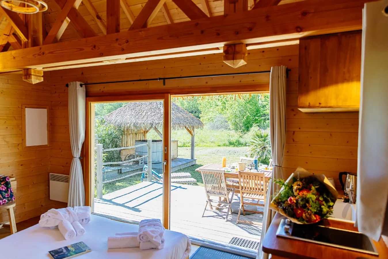 Cabane Indonésienne à Le Nizan, photo 5