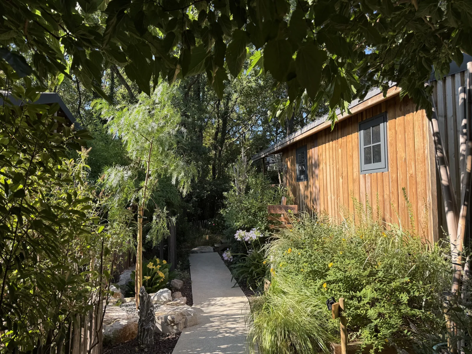 Cabane L'Arbousier, cabane sur pilotis à Clermont-l'Hérault