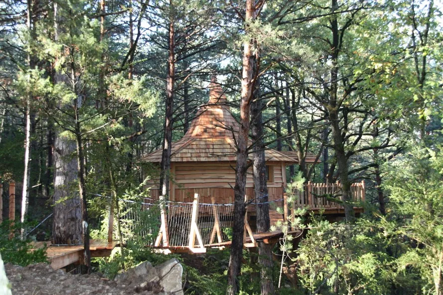 Cabane L'Aristoloche à Serres, photo 2