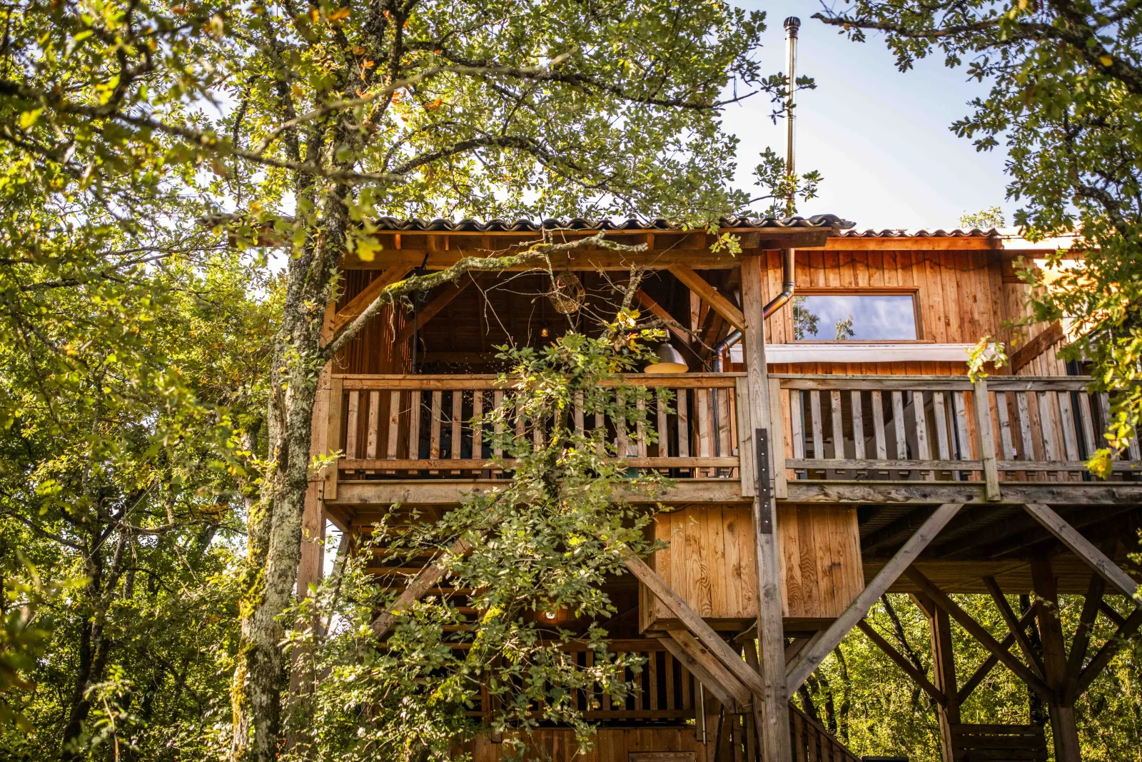 Cabane La Canopée, cabane sur pilotis à Cahuzac-sur-Vère