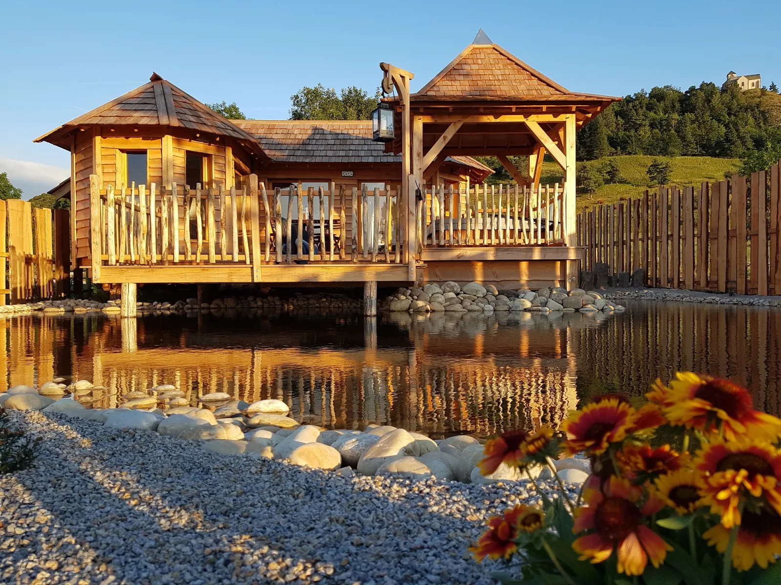 Cabane La Gazelle, cabane sur pilotis à Ségur-les-Villas