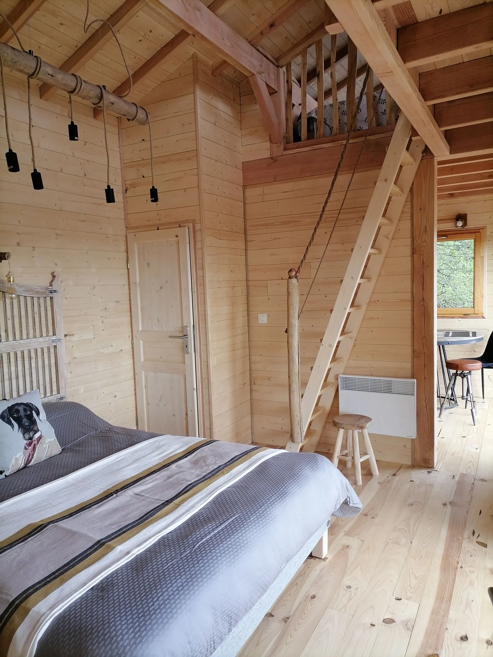Cabane La Rastène à Carlat, photo 2