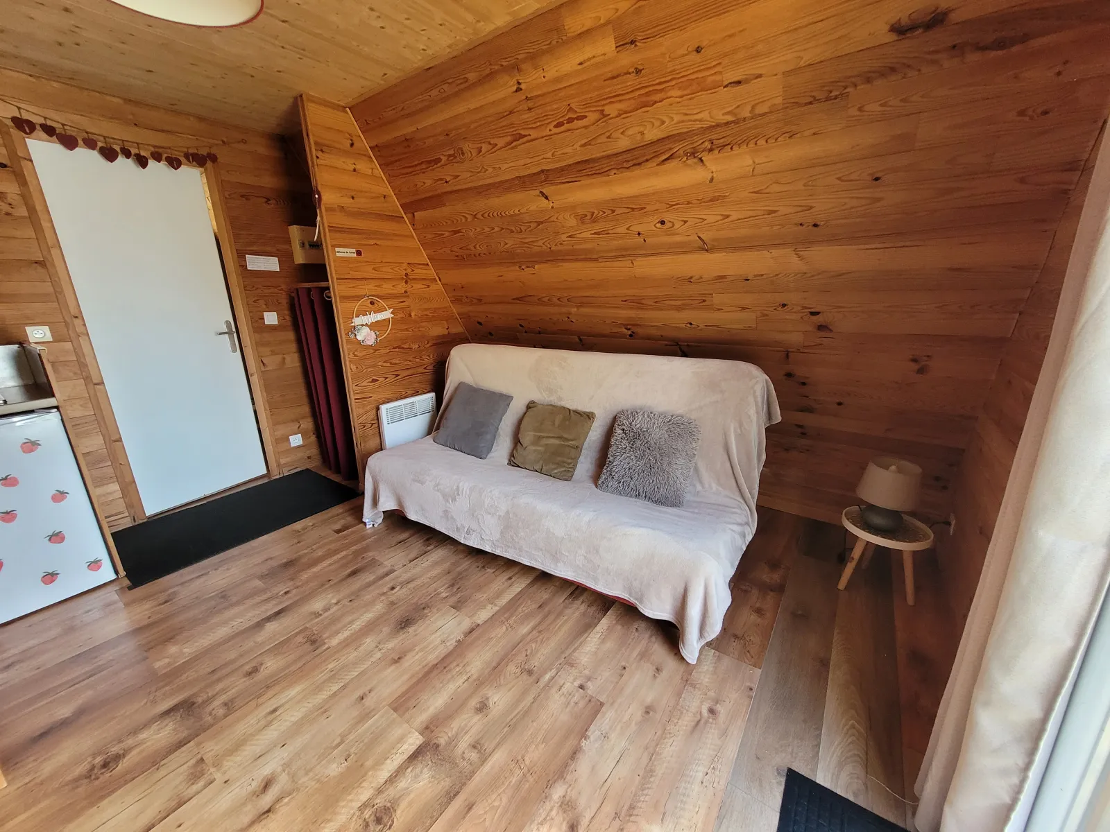 Cabane le Merle à Bourg-Sainte-Marie, photo 3