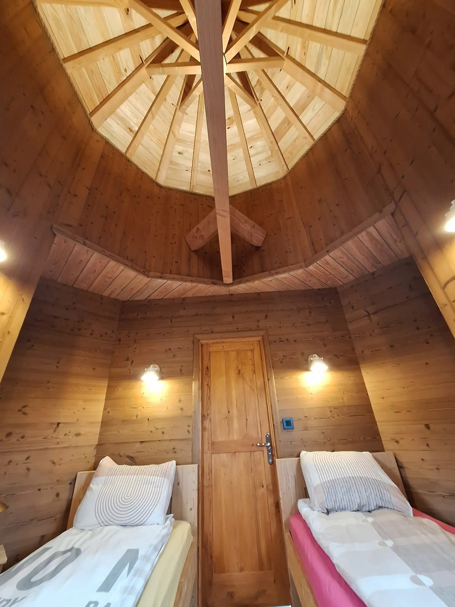 Cabane les 4 Tours à Saint-Jean-en-Royans, photo 5
