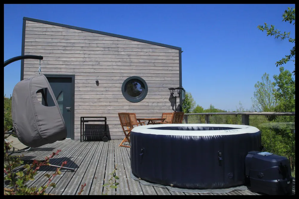 Cabane Lov'nuit à Puycornet, photo 2
