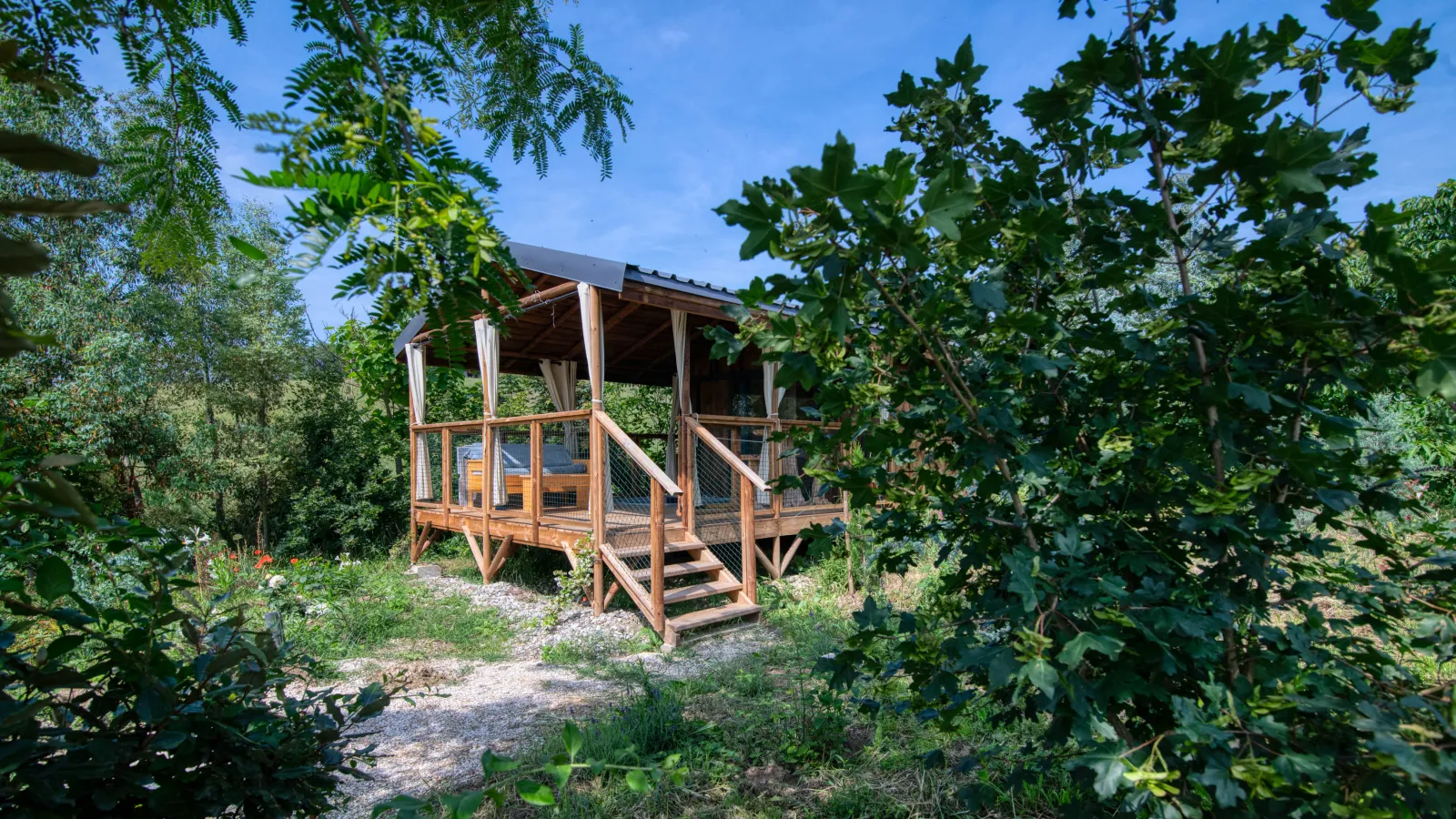 Cabane Miel et Coton, cabane sur pilotis à Villarzel-du-Razès