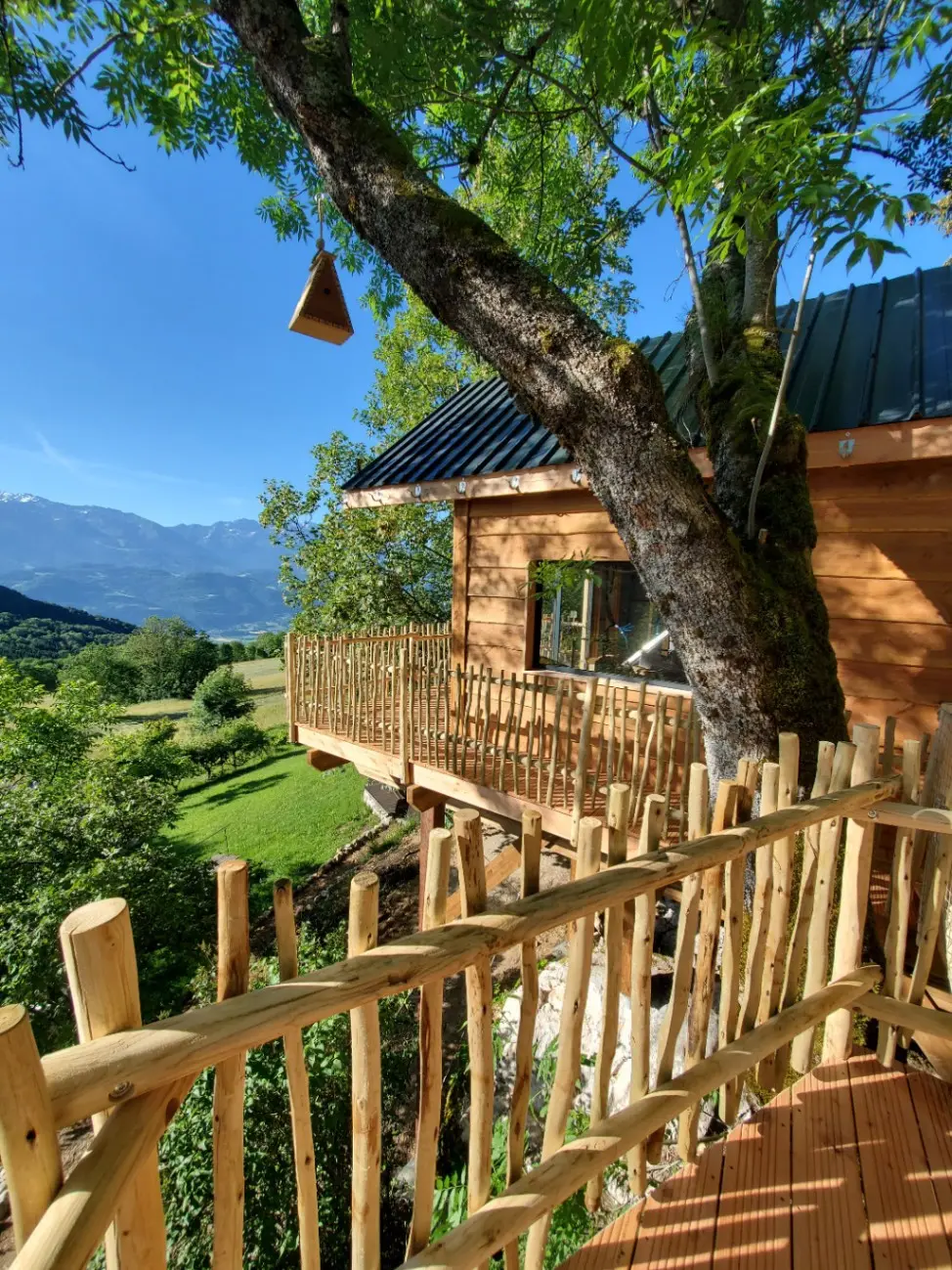 Cabane perchée de Chartreuse, cabane dans les arbres à Plateau-des-Petites-Roches