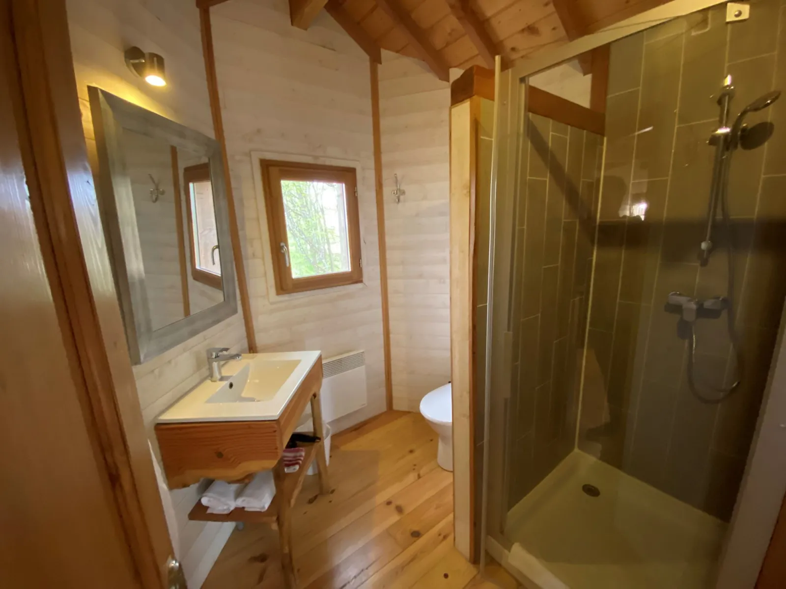 Cabane Perchée Spa Victor à Monsac, photo 5