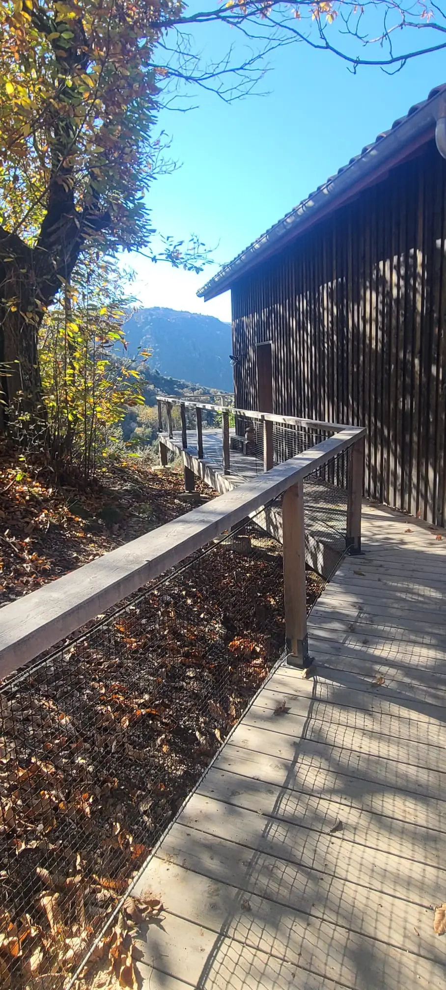 Cabane Petit Paradis à Pied-de-Borne, photo 4