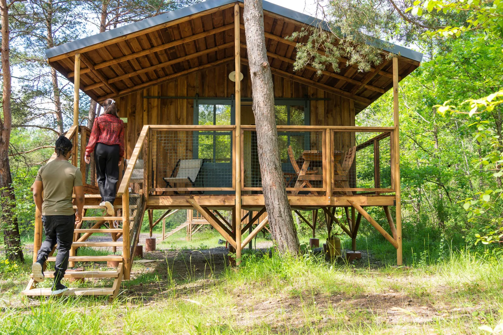 Cabane Petit-Prince, cabane sur pilotis à La Motte-Chalancon