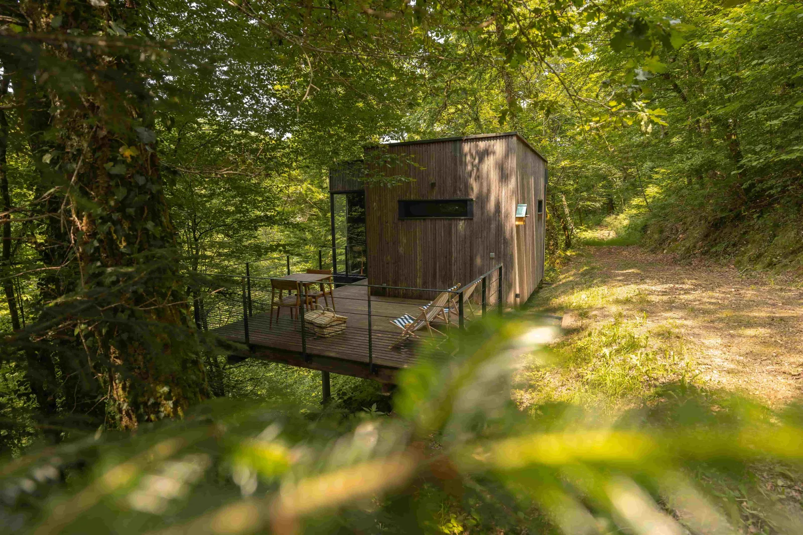 Cabane Pin, cabane dans les arbres à Meyrignac-l'Église