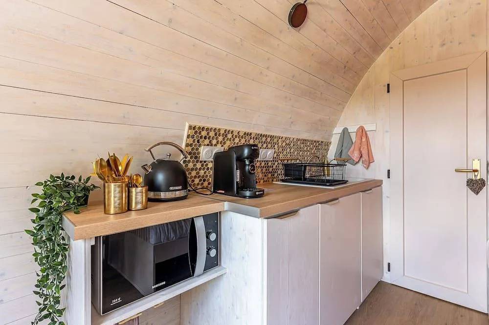 Cabane pour deux avec spa à Saint-Ciers-Champagne, photo 4