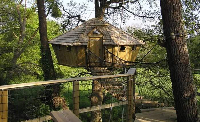 Cabane Pradan, cabane dans les arbres à Ploemel