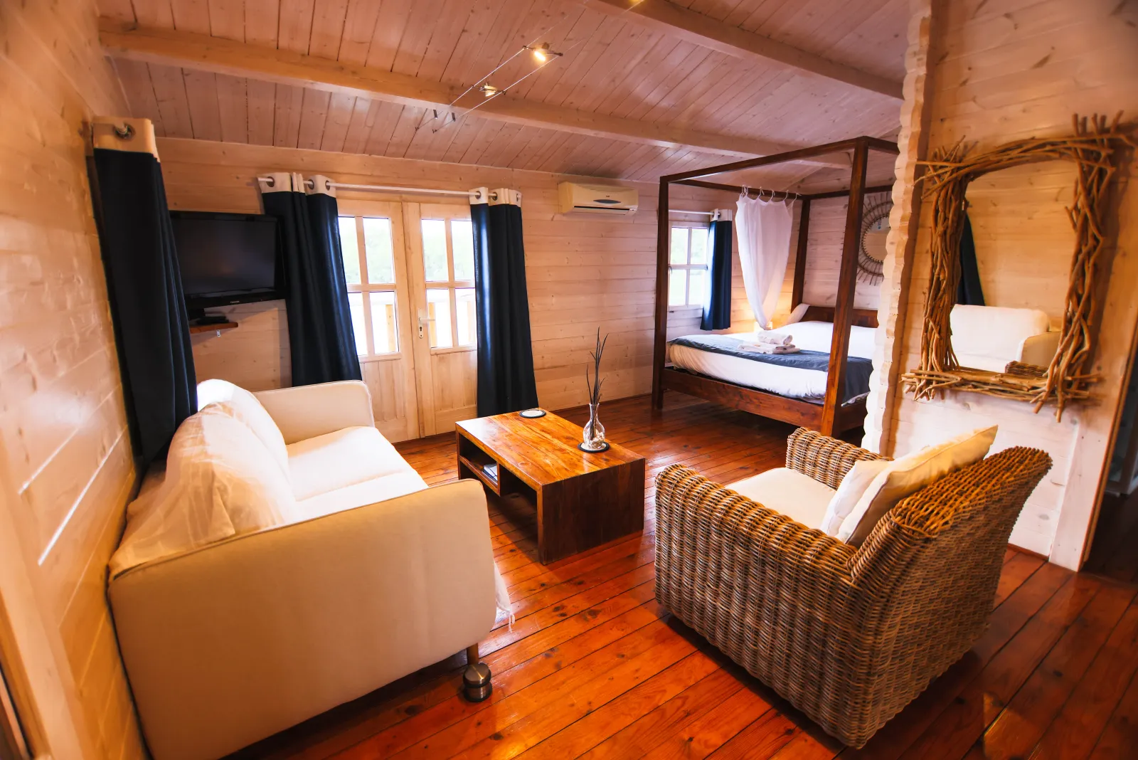 Cabane Premium Love Flottante à Sablons, photo 5