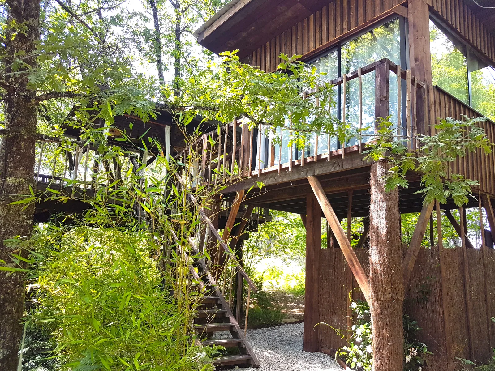 Cabane Réminiscence, cabane dans les arbres à Origne