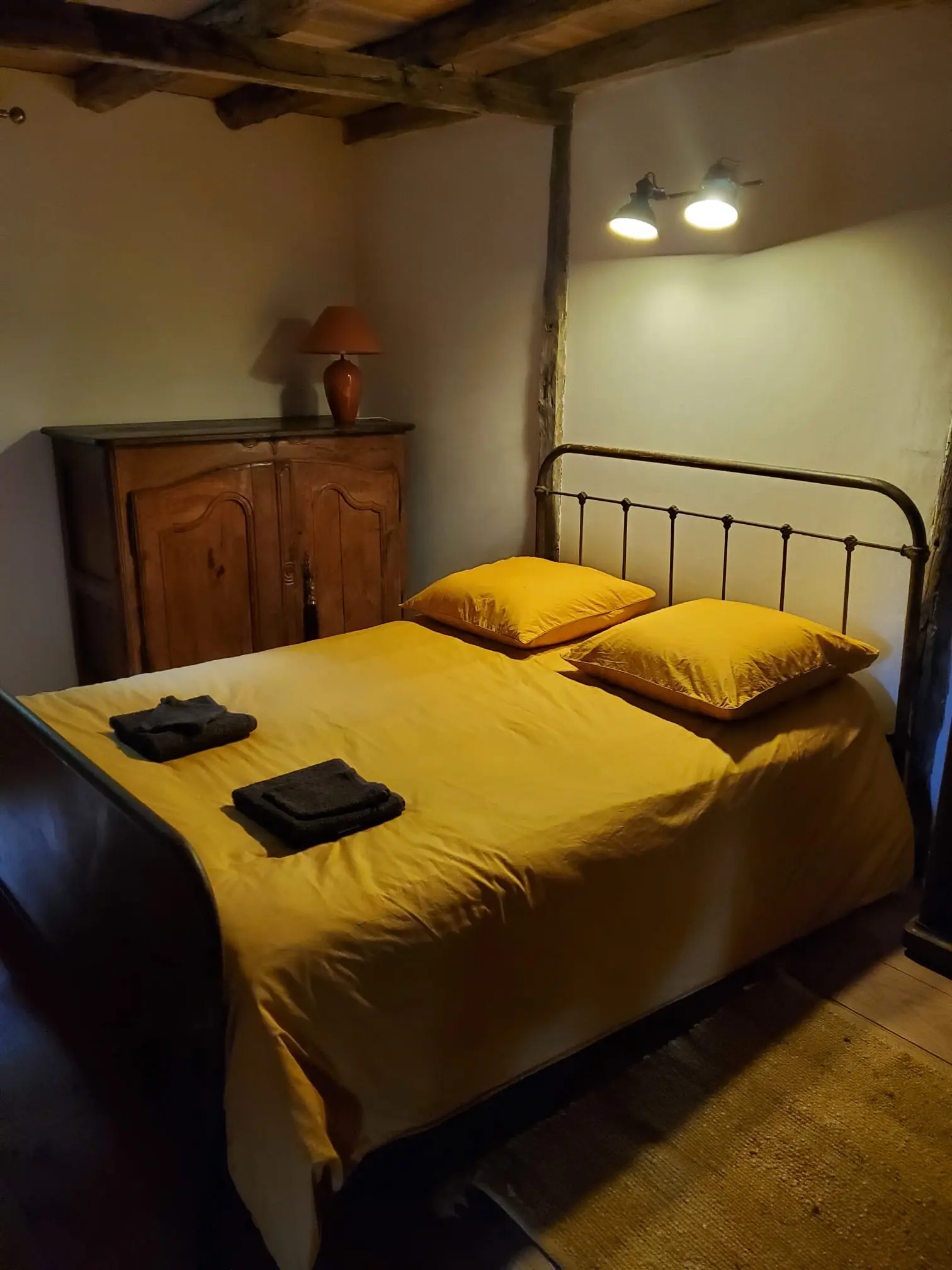 Cabane semi-enterrée à Argentat-sur-Dordogne, photo 3