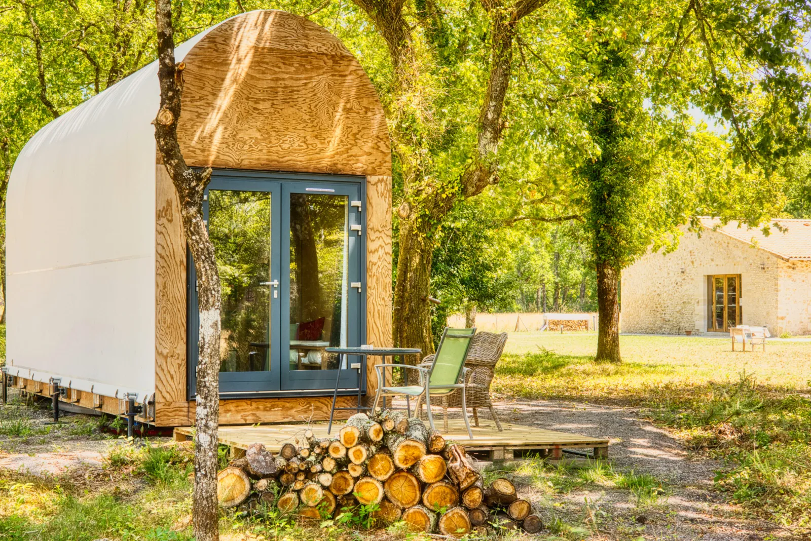 Cabane Slowe Fabric Western, cabane au sol à Listrac-Médoc