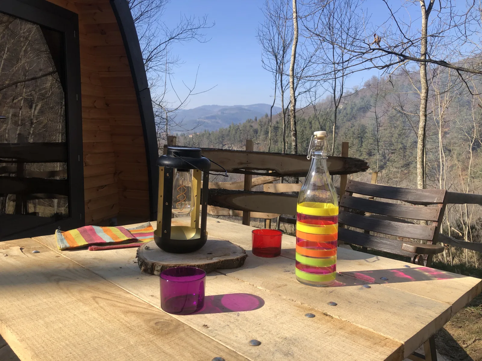 Cabane sous les châtaigniers à Nozières, photo 4