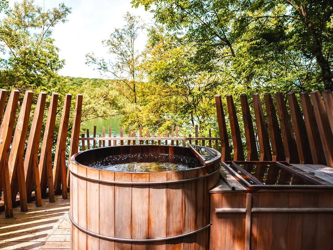 Cabane Spa Australe à Chassey-lès-Montbozon, photo 3