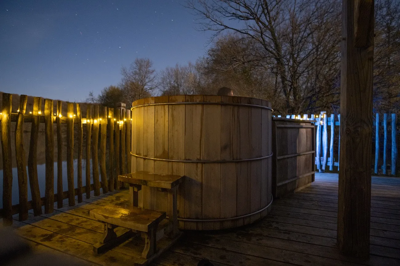 Cabane Spa Château à Chassey-lès-Montbozon, photo 5