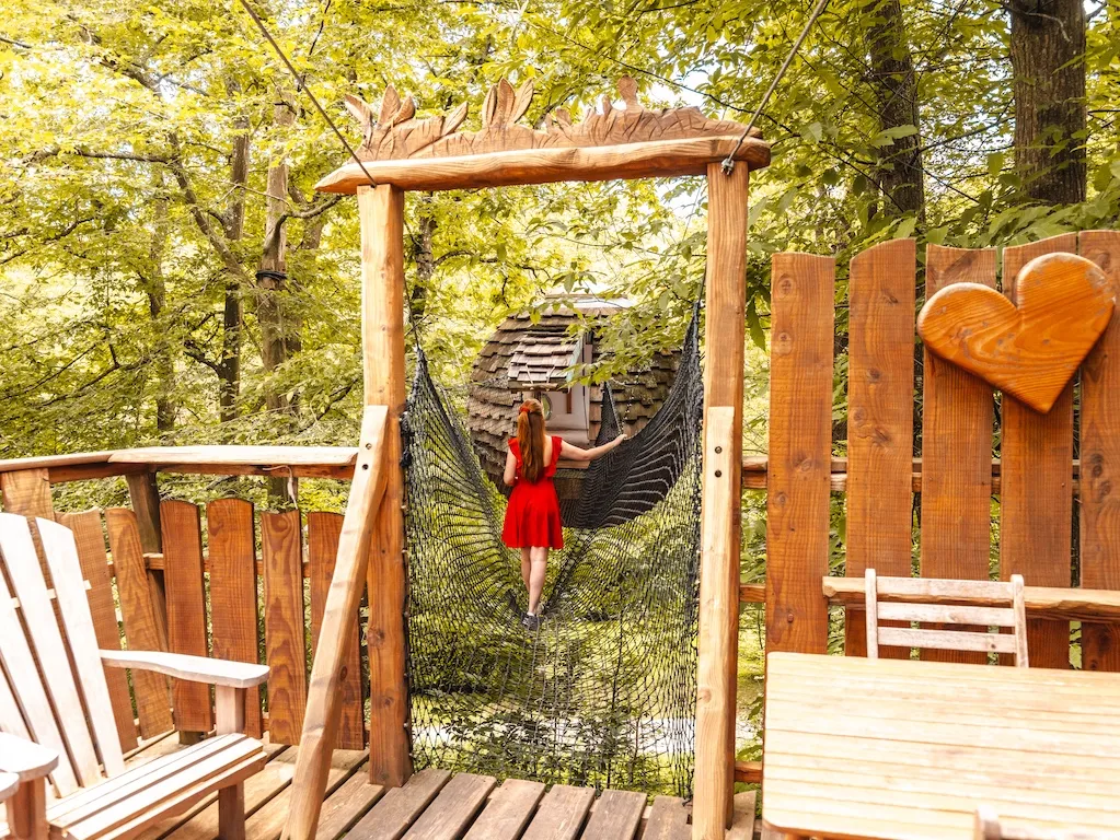 Cabane Spa Cocoon Lovers, cabane dans les arbres à Rosoy-en-Multien