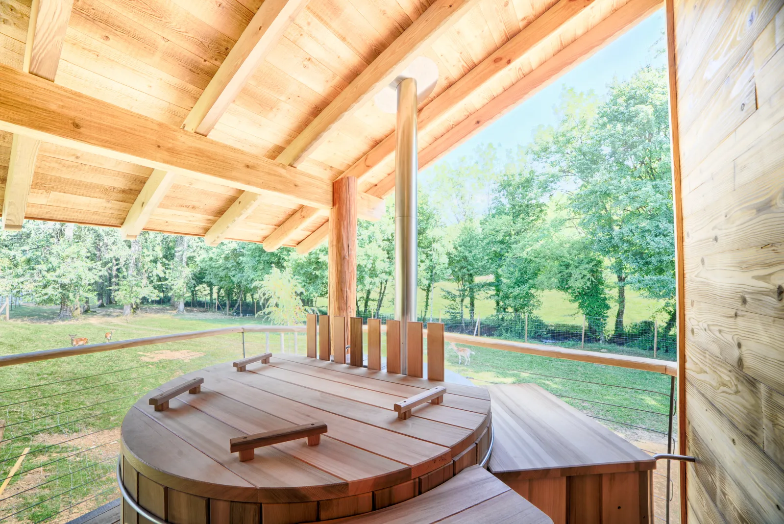 Cabane Spa des Daims à Corcelle-Mieslot, photo 2