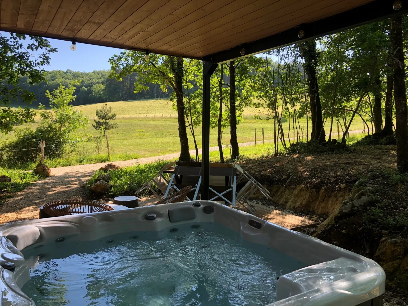 Cabane Spa des Noyers à Jayac, photo 2