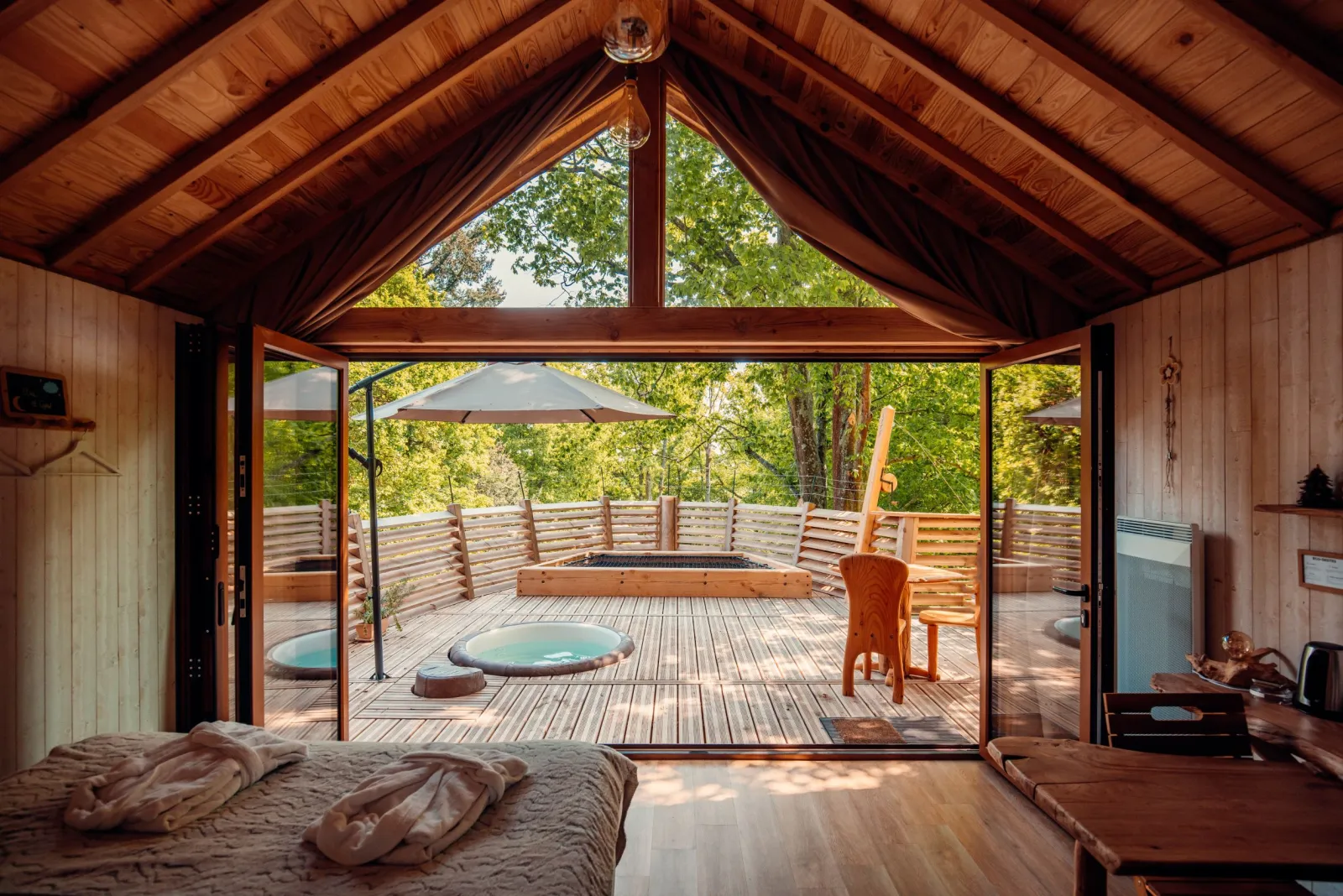 Cabane Spa des Rêves, cabane dans les arbres à Rosoy-en-Multien