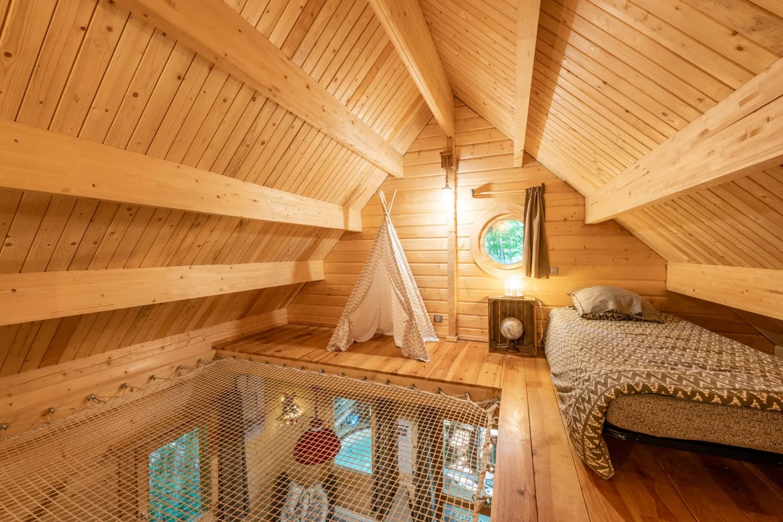 Cabane Spa des Trolls à Saint-Léger-les-Mélèzes, photo 4