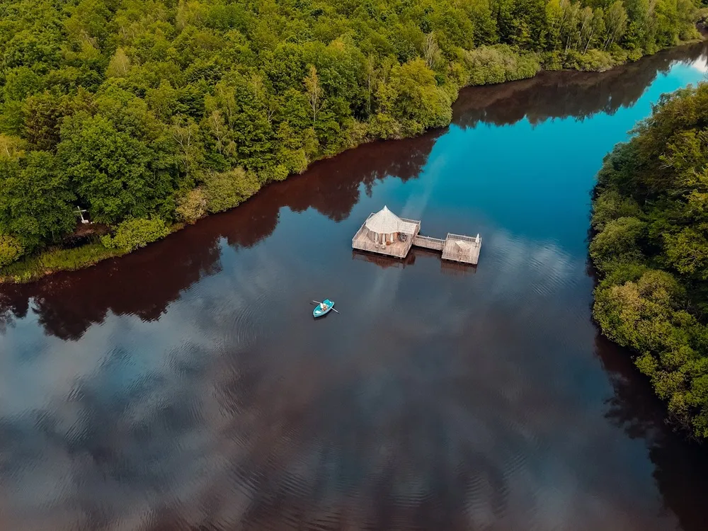Cabane Spa Eden, cabane sur l'eau à Joncherey
