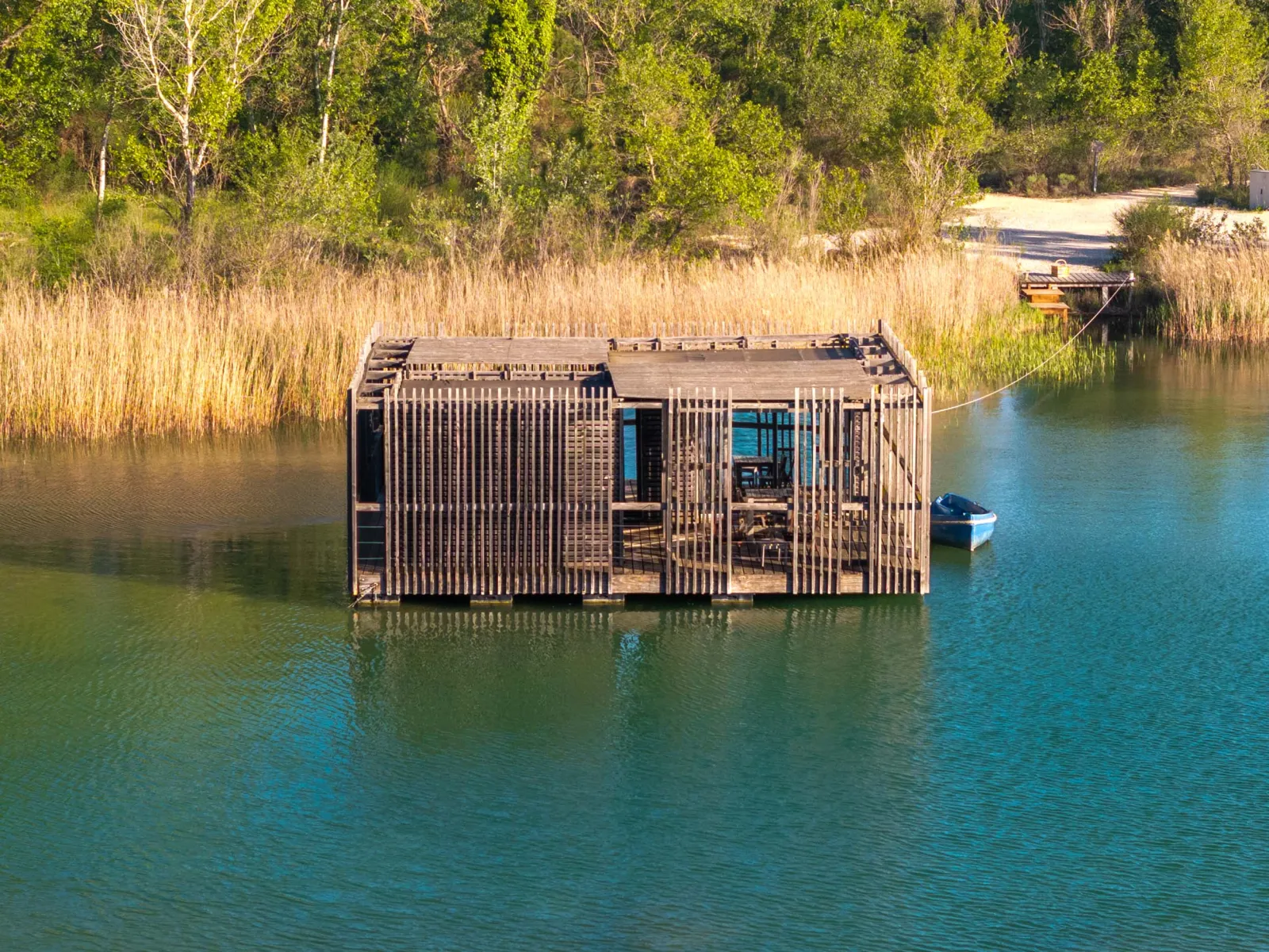 Cabane Spa Elixir, cabane sur l'eau à Sorgues