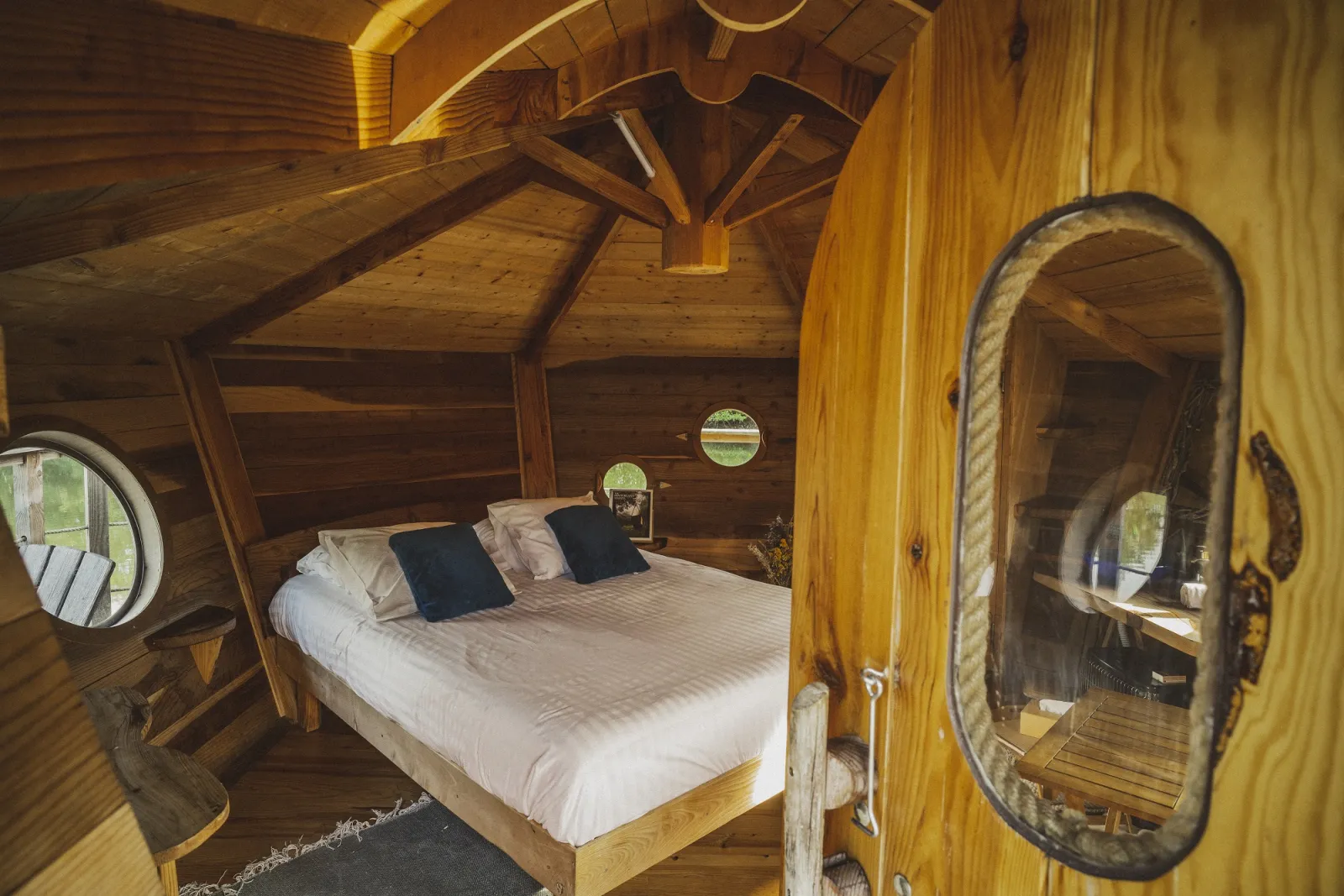 Cabane Spa Lagon à Chassey-lès-Montbozon, photo 5