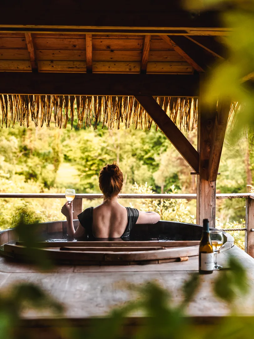 Cabane Spa Murmures à Chassey-lès-Montbozon, photo 3