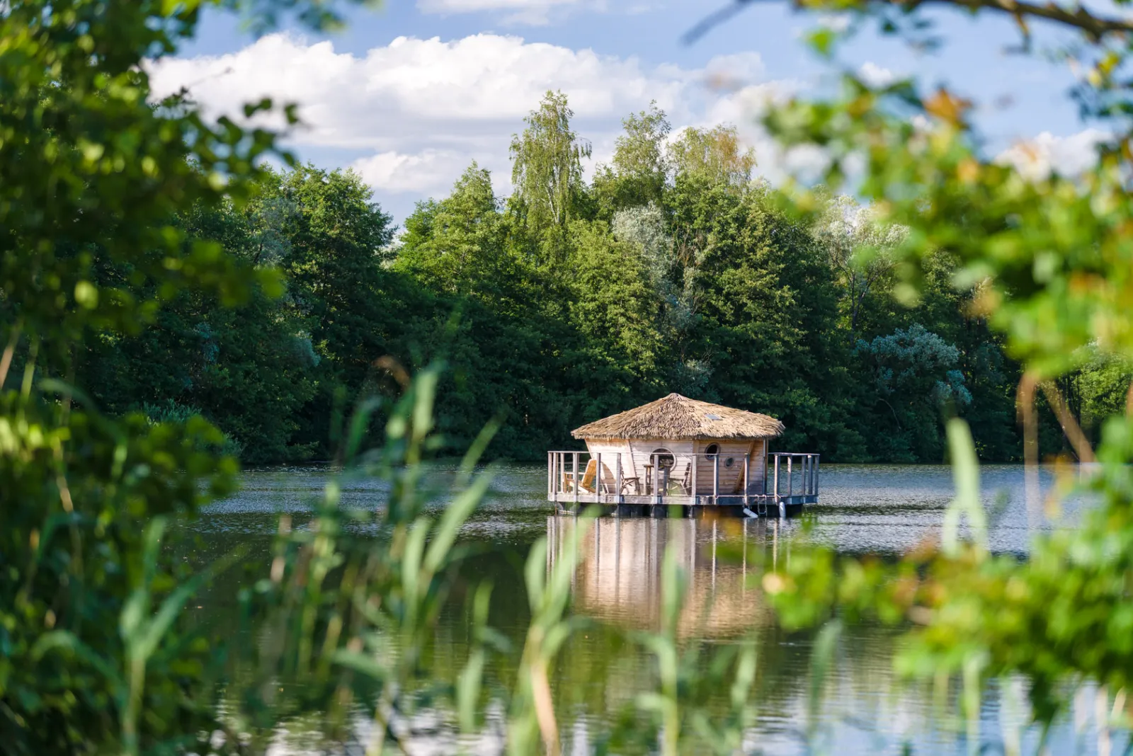 Cabane Spa Nénuphar, cabane sur l'eau à Chassey-lès-Montbozon
