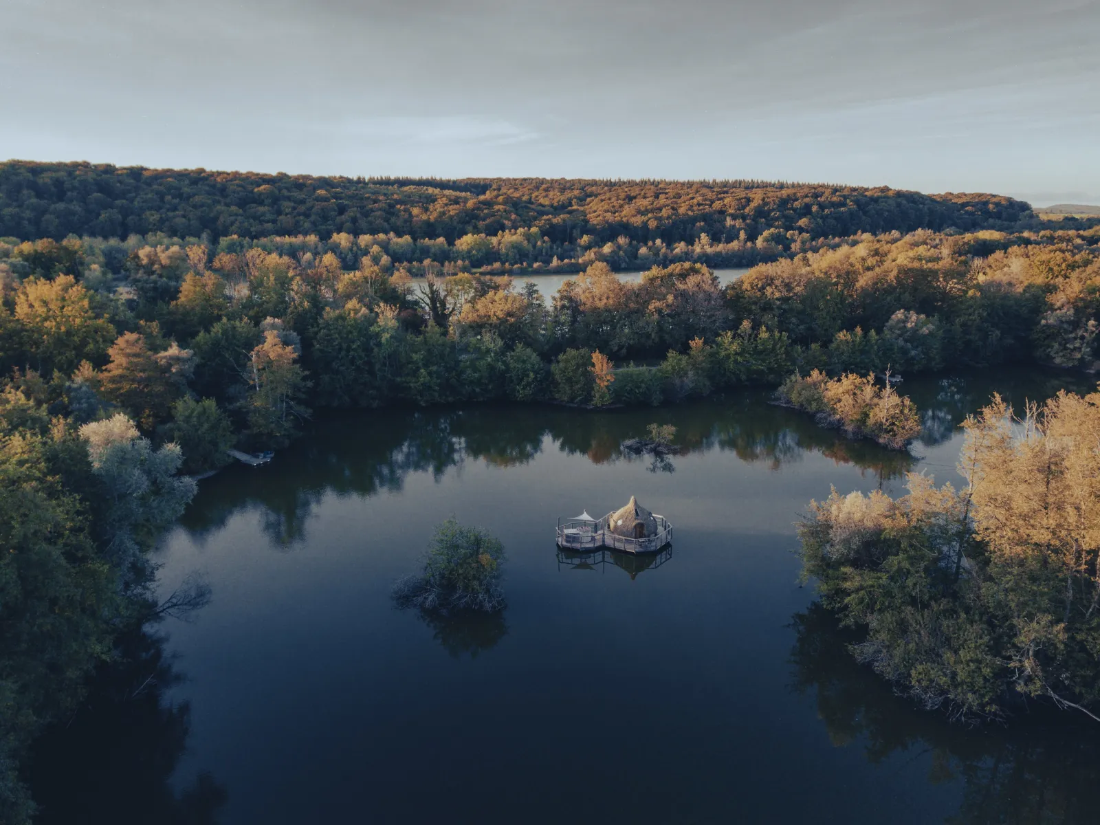 Cabane Spa Neptune à Chassey-lès-Montbozon, photo 3