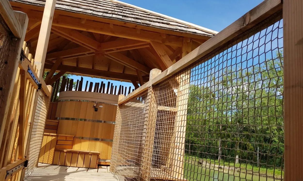Cabane Spa Rivage à Chassey, photo 3