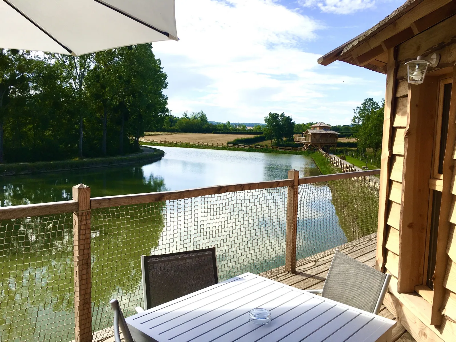 Cabane Spa Rivage à Chassey, photo 4
