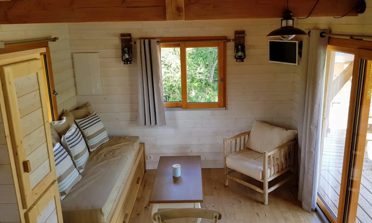 Cabane Spa Rivage à Chassey, photo 5