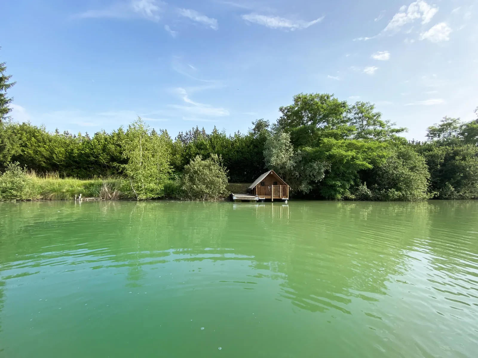 Cabane sur l'eau de la Bassée, cabane sur l'eau à Gravon