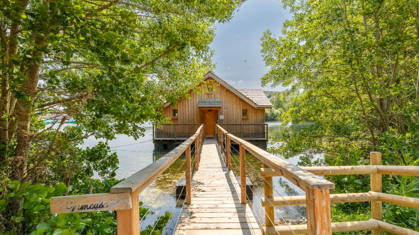 Cabane sur l'eau de LieuDieu, cabane sur l'eau à Beauchamps