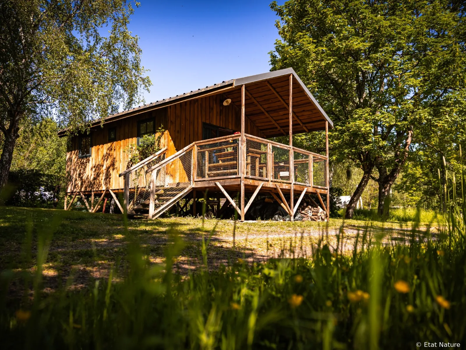 Cabane sur pilotis d'Etat Nature, cabane sur pilotis à Magnières