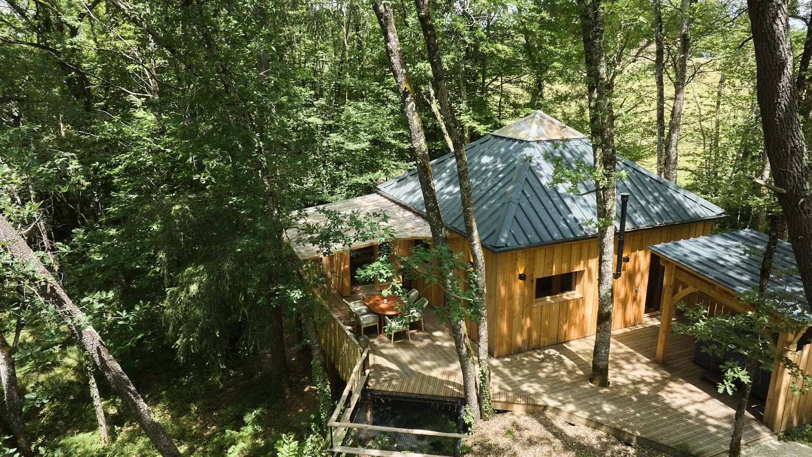 Cabane Tchanquée à Lamothe-Fénelon, photo 2